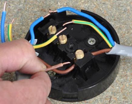 connecting multiple wires junction box|3 terminal junction box wiring.